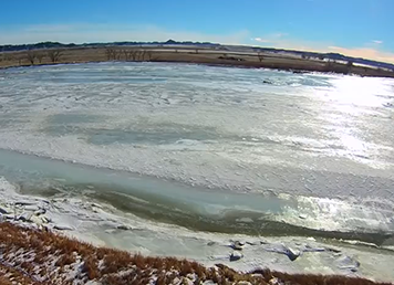 Aerial view of oil spilled along the edge of Yellowstone River.