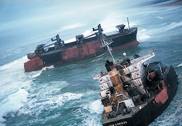 The M/V New Carissa grounded, then broke apart off of the coast of Oregon in 1999. (NOAA) The M/V New Carissa grounded, then broke apart off of the coast of Oregon in 1999. (NOAA)