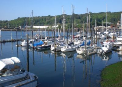 Marina in Seattle with small boats.