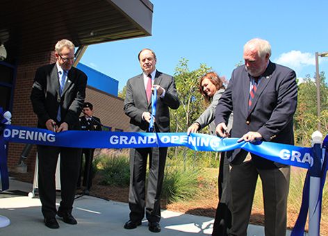 Senator Richard Shelby and NOAA leaders at Disaster Response Center opening.