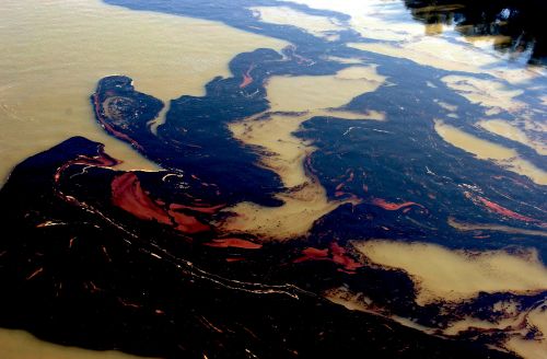 Oil on the Mississippi River after spill.